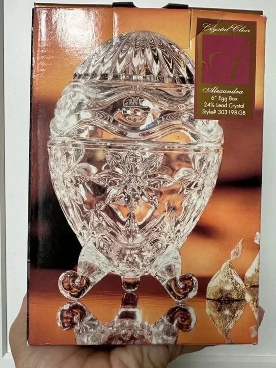 Vintage Traditional Crystal Egg Vase by Alexandra 24% Lead
Crystal Timeless - Picture 4 of 4